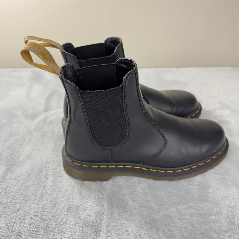 Dr Martens Vegan Chelsea Boots - Women's Size 9 (UK 7) - photo 3
