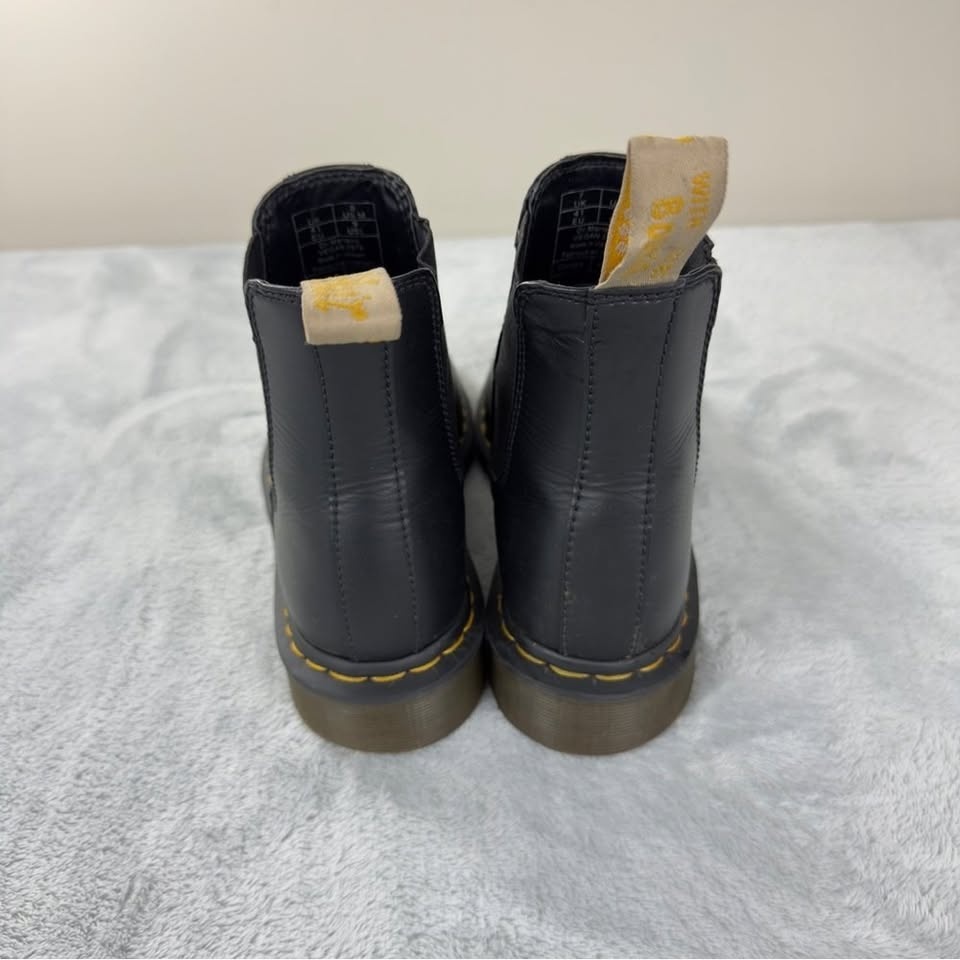 Dr Martens Vegan Chelsea Boots - Women's Size 9 (UK 7) - photo 5