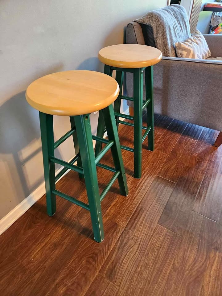 Wooden Stool (Natural Wood & Green Legs)