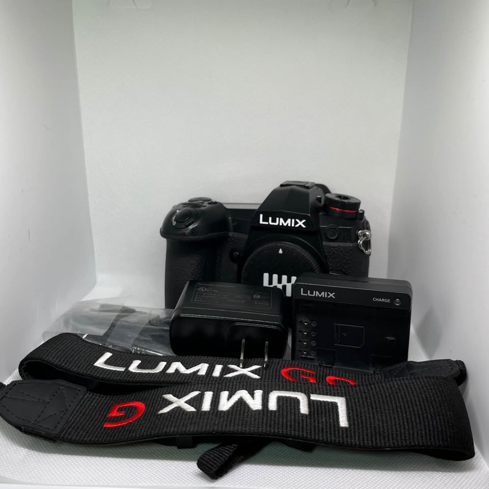 Panasonic Lumix G9 Mirrorless Camera Body - Low Shutter - photo 5