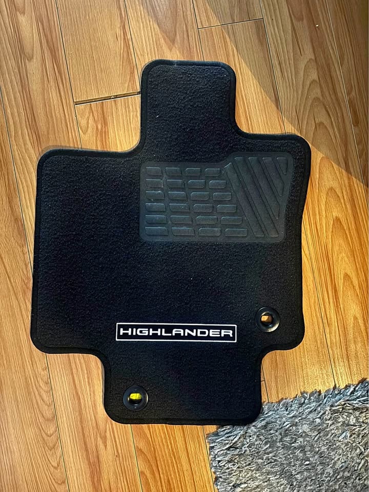 Car Floor Carpet for 3 Row Vehicle