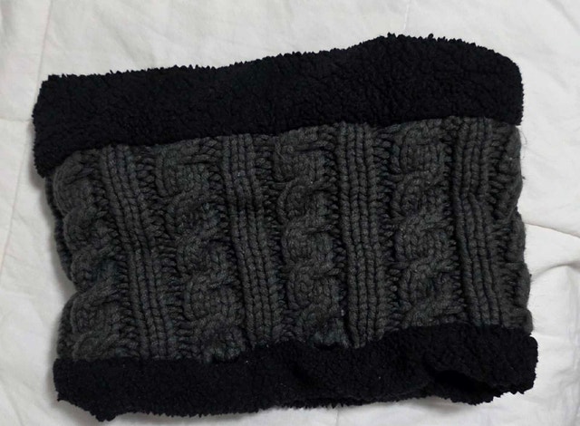 Reebok Winter Gloves & Time and Tru Winter Cap - photo 5