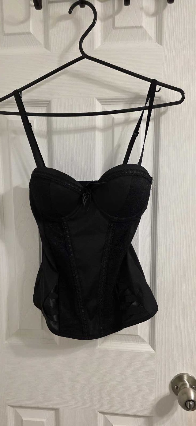 Women's Lingerie - Size Small - photo 3