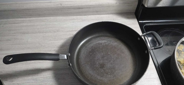 T-Fal Big Pan with Lid