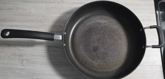 T-Fal Big Pan with Lid - photo 3