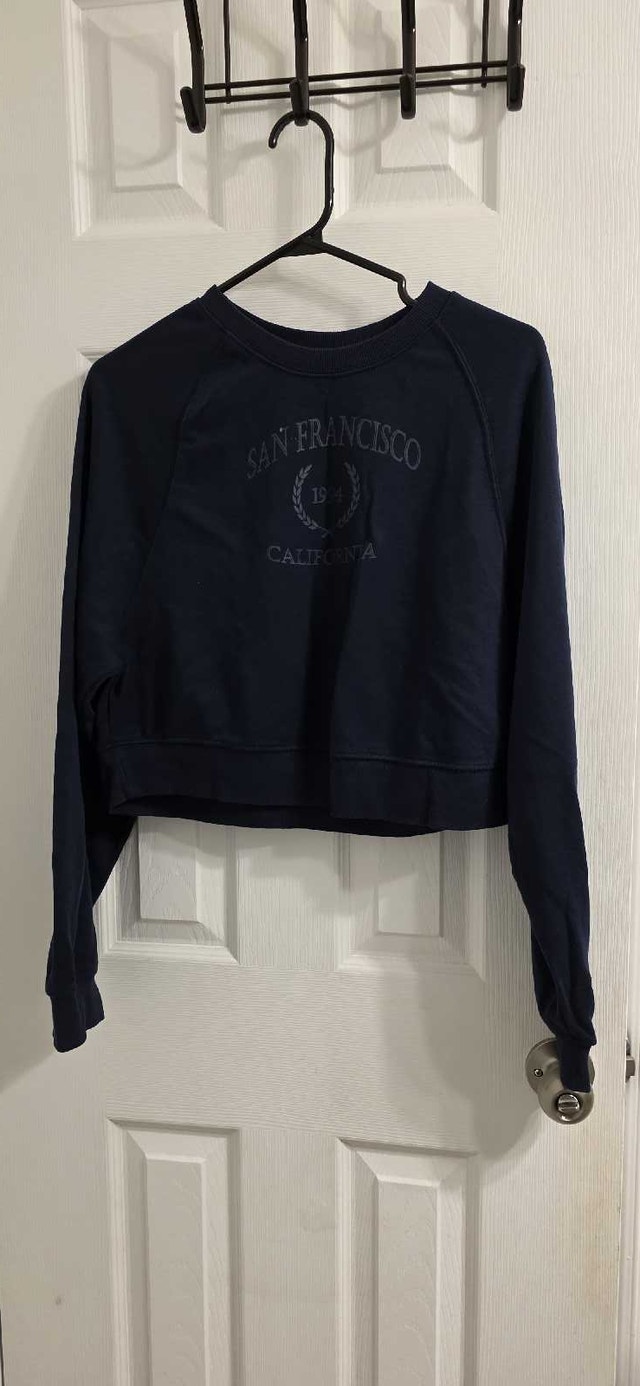 No Boundaries Women's Cropped Sweatshirt - Size Small