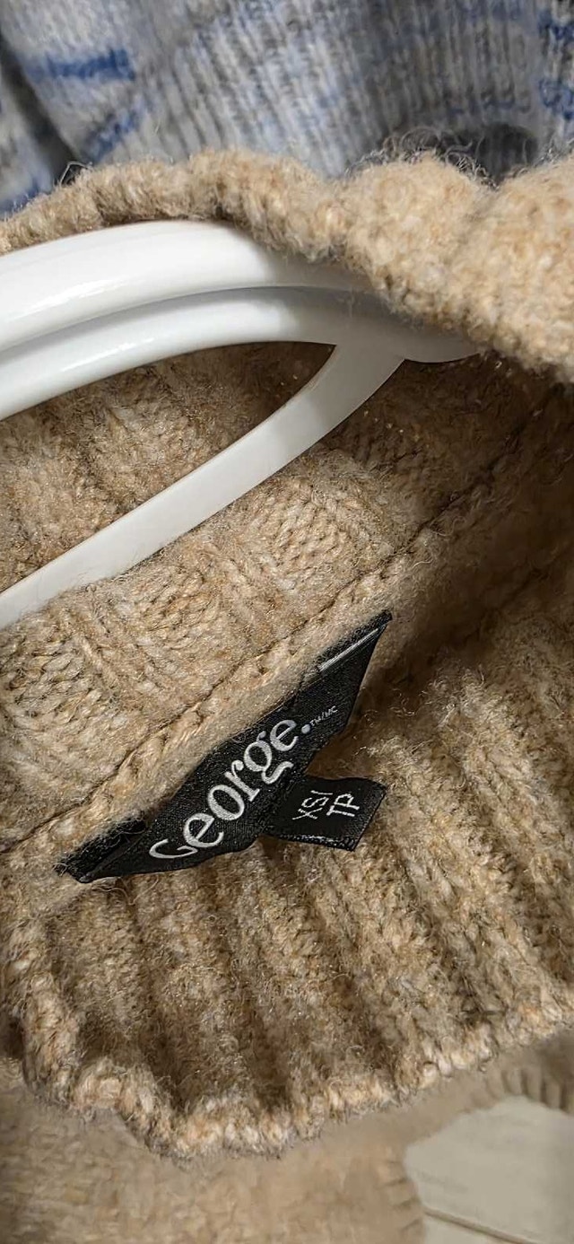 Women's sweater - photo 4
