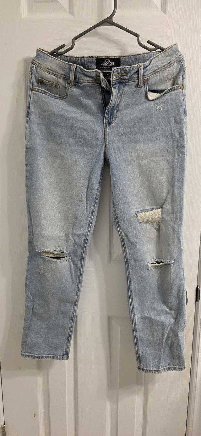 Women's Straight Fit Jeans Size 4 - photo 4