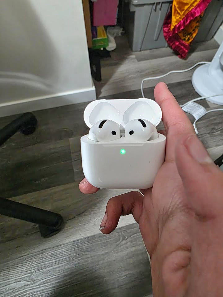 Airpods Gen 4s