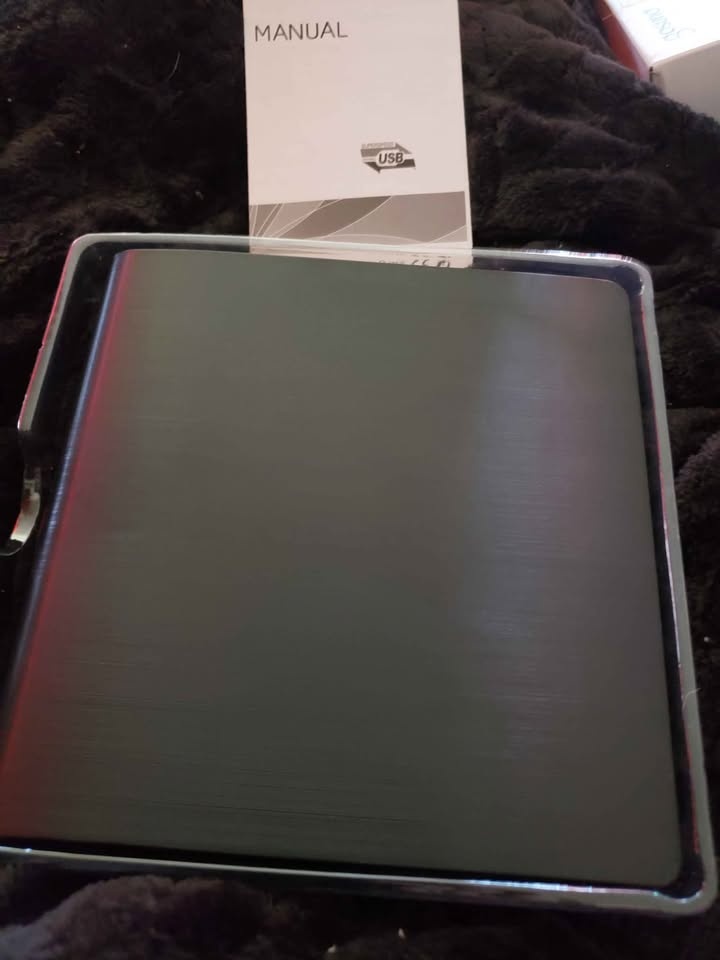 HUIOP USB External DVD-RW Drive - photo 3