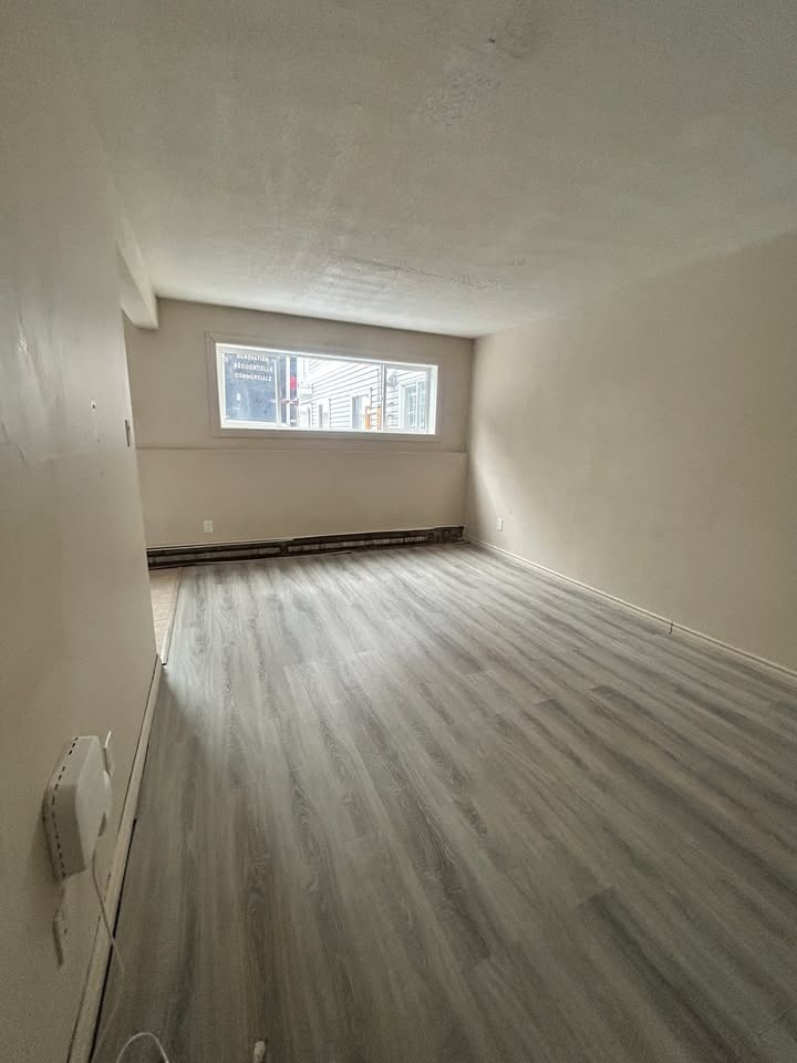 2 Bed 1 Bath House - photo 3
