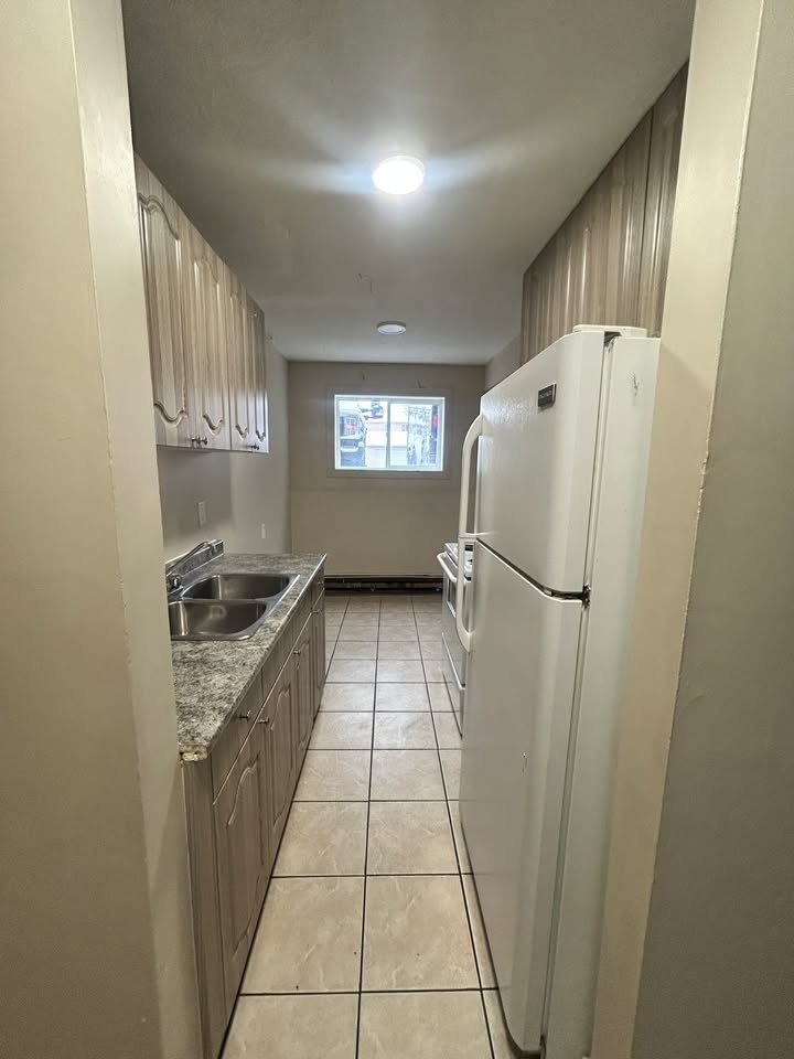 2 Bed 1 Bath House - photo 4
