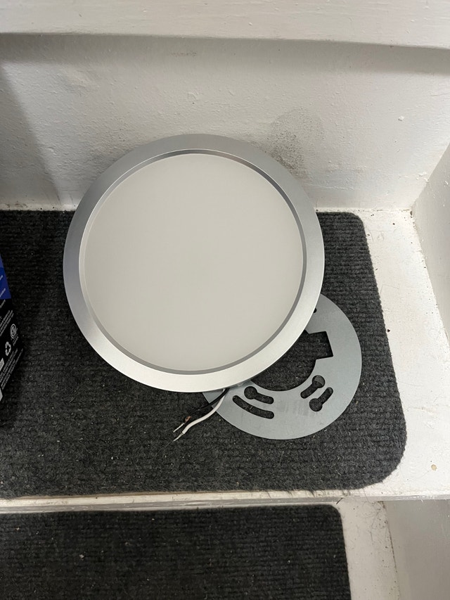 Round ceiling LED light - photo 2
