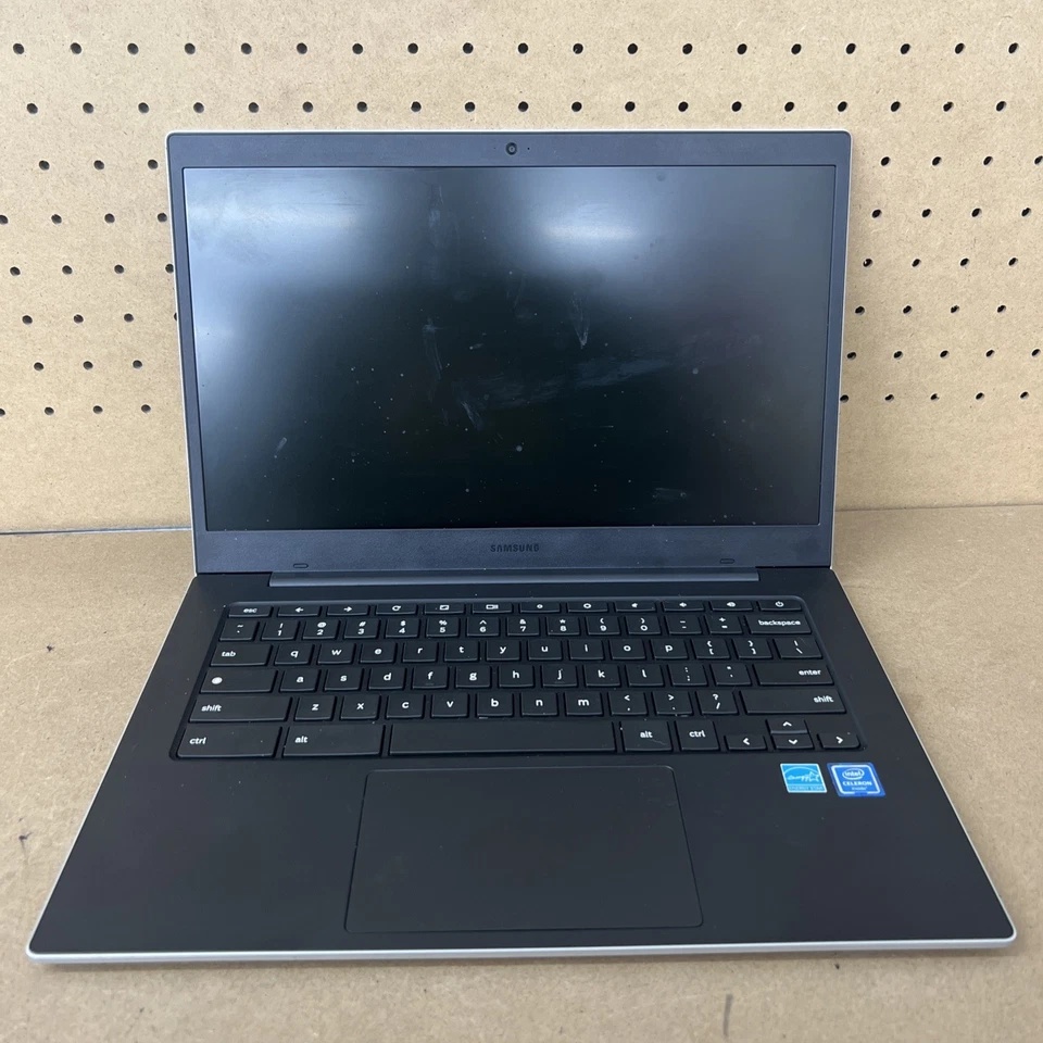 Samsung Galaxy Chromebook 14" Intel Celeron N4500 4GB RAM 32GB e - photo 2