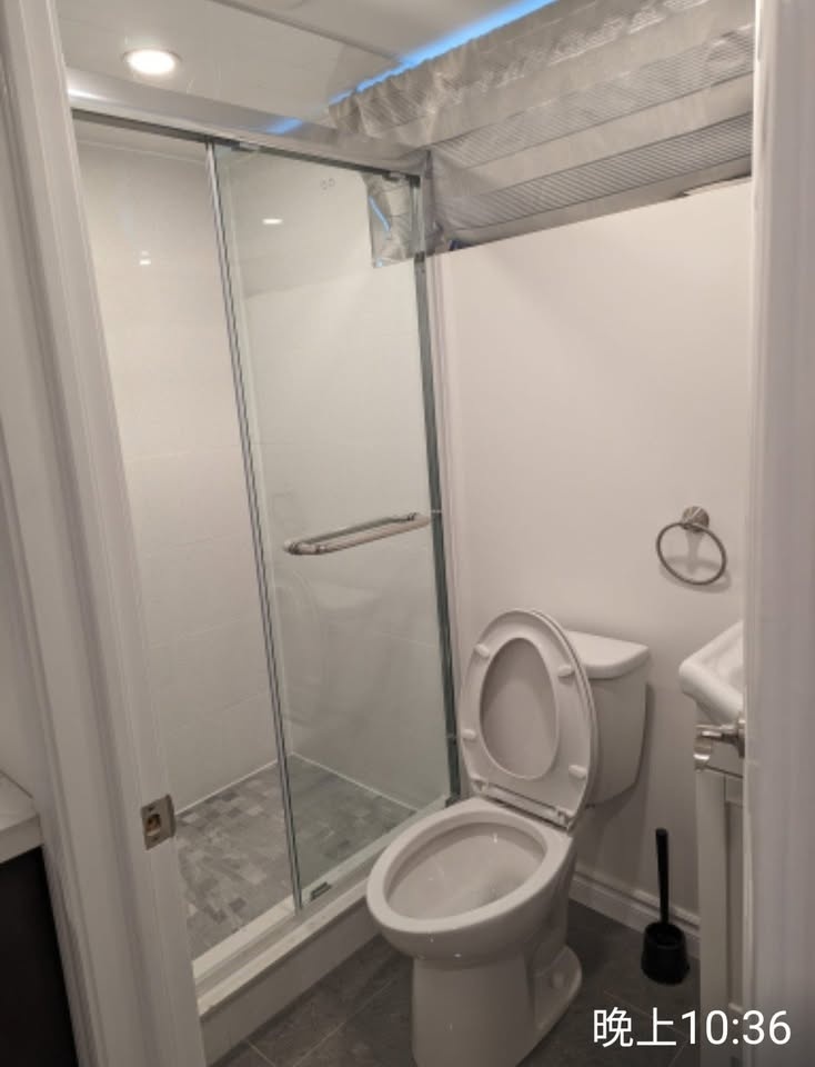 Private unit in a House - photo 3