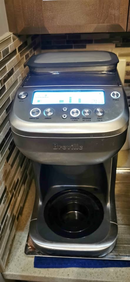 Breville Drip Coffee Maker with Grinder