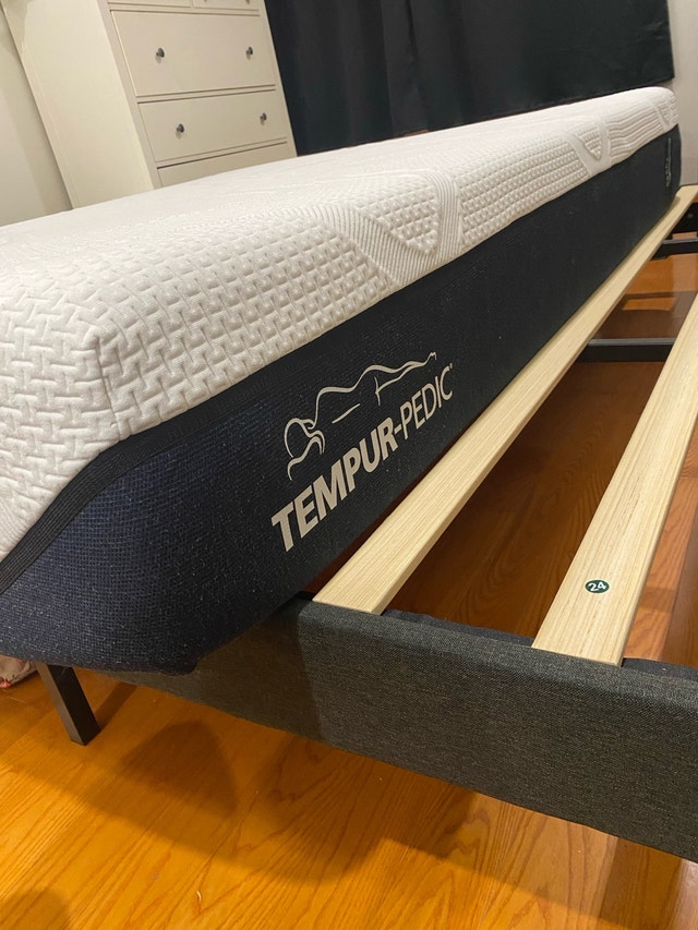 Tempur-Pedic King Size Mattress (Medium)