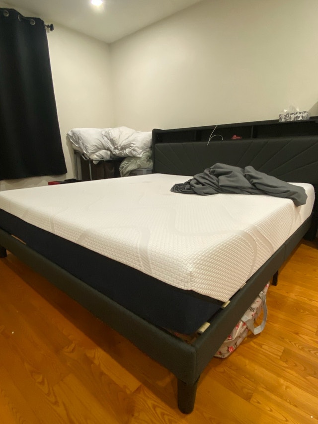 Tempur-Pedic King Size Mattress (Medium) - photo 4