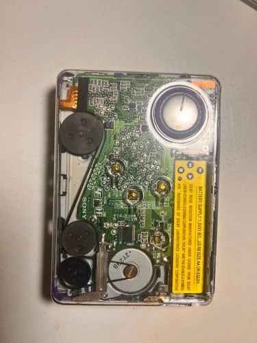 Sony WM-EX631 Walkman Transparent Excellent Condition + Battery
