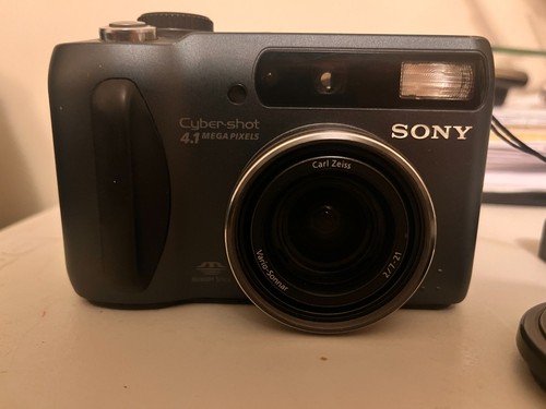 Sony Cybershot DSC-S85 Digital Camera - photo 3