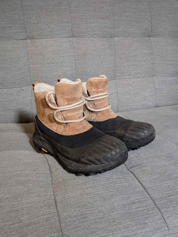 Snow Boots - Merrel - Women's US 7