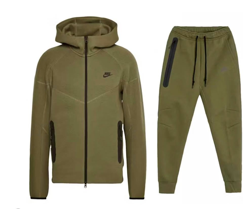 Olive Green Nike Tech Size Medium/Large
