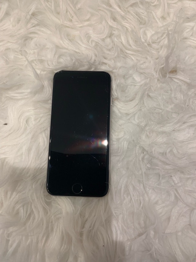 iPhone 6s 64 GB Unlocked
