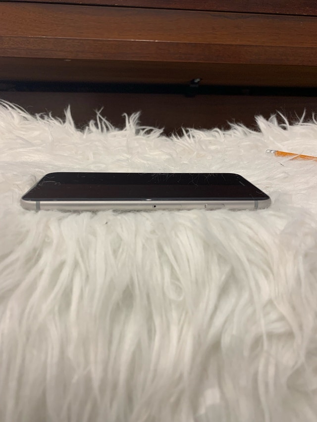 iPhone 6s 64 GB Unlocked - photo 3