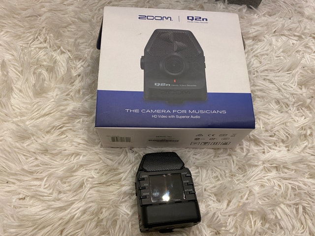 Zoom Q2n Handy Video Recorder