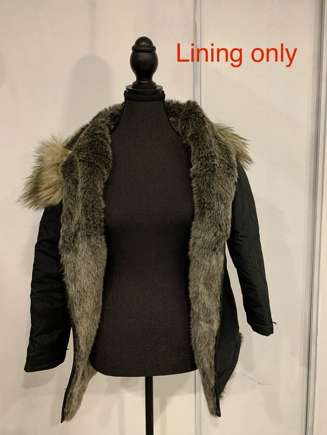 Aritzia Community Parka with Removable Lining - photo 4