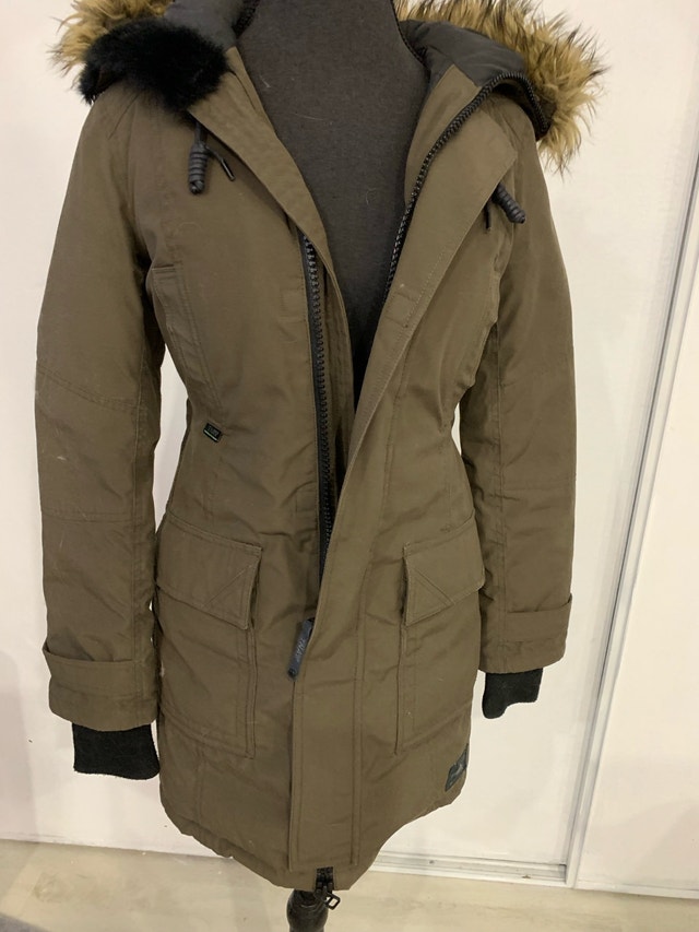 Aritzia tna Bancroft Parka - photo 2