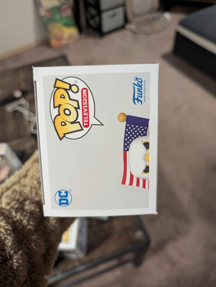 Flocked Eagly Funko Pop - Amazon Exclusive🏆 - photo 5