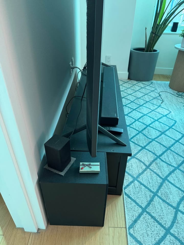 TV Stand - photo 3