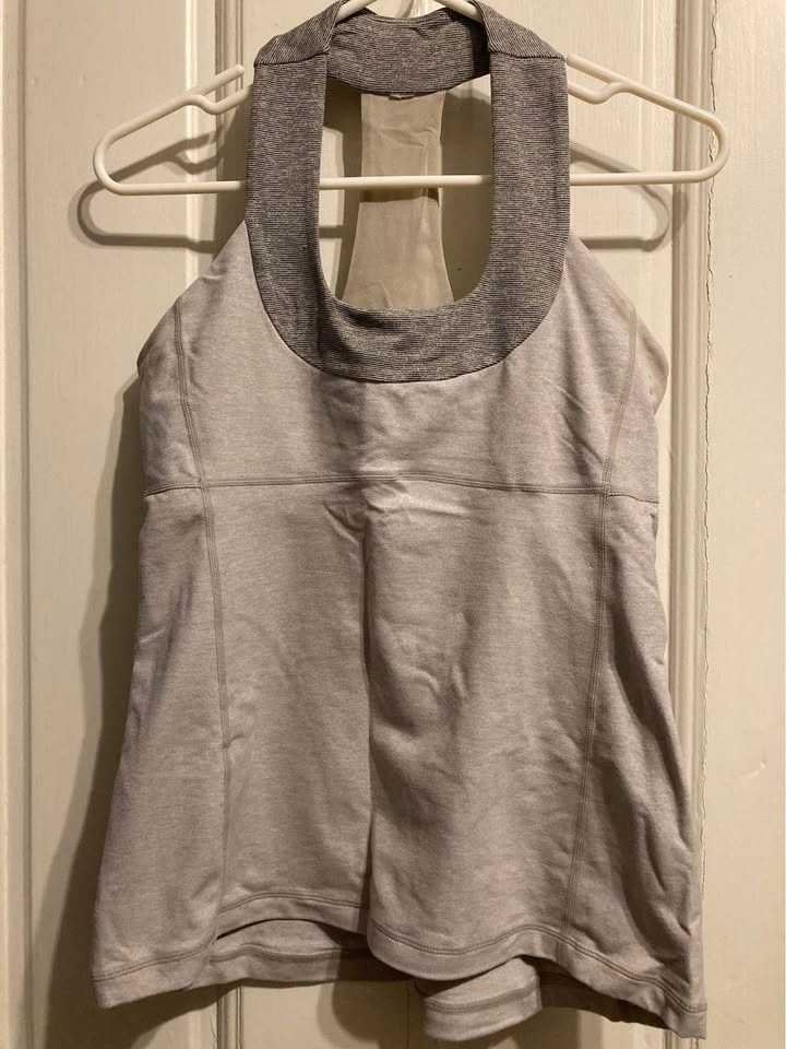 Lululemon Workout Top - photo 2