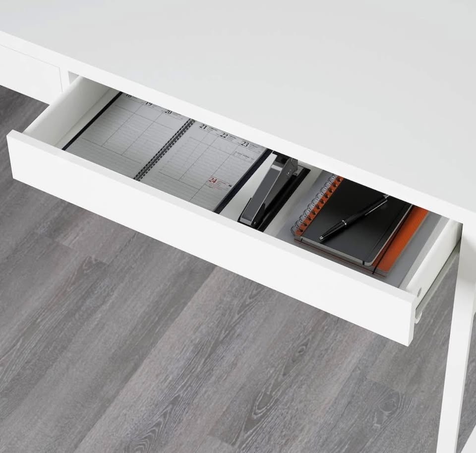 White office Desk - Ikea - photo 2