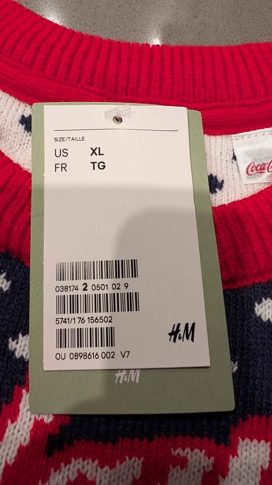 H&M Coca-Cola Holiday Truck Sweater XL NWT - photo 2