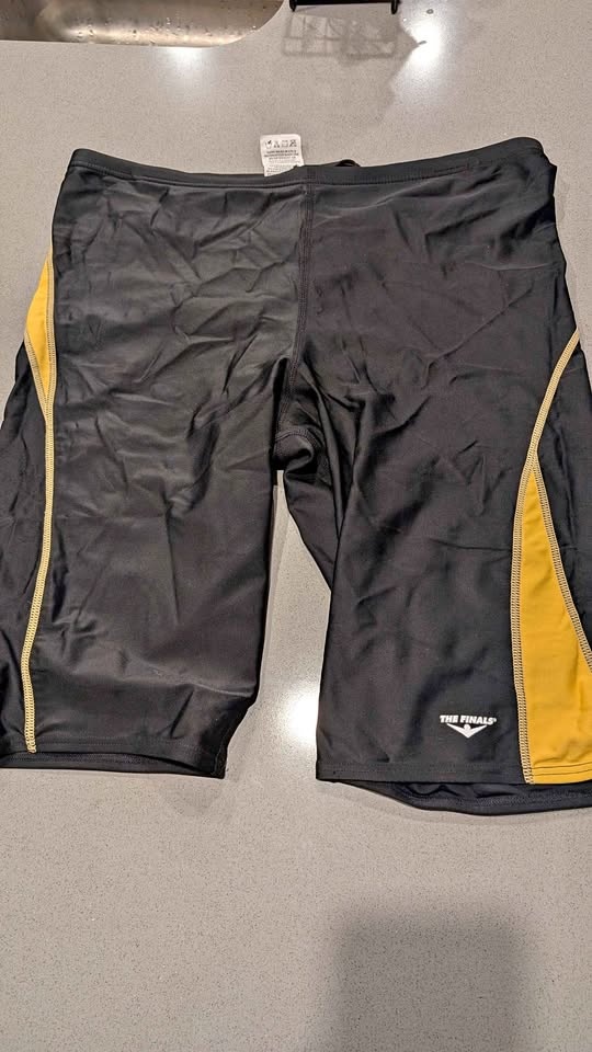 THE FINALS Black Yellow Swim Jammers Size 36
