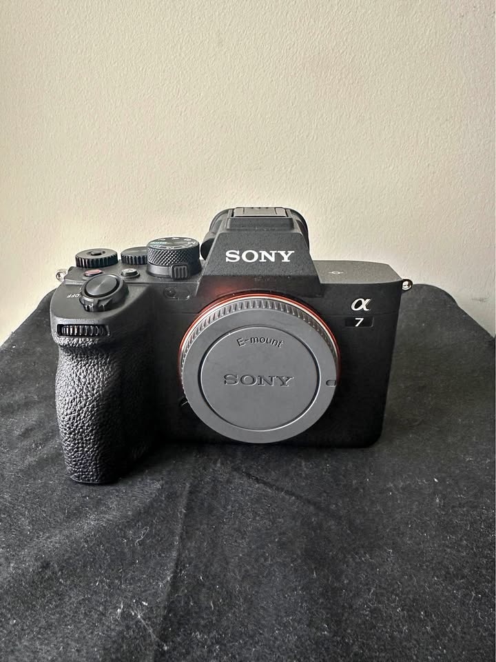 Mint Sony A7 IV