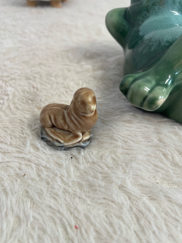 Vintage Ceramic Figurine Collection - photo 5