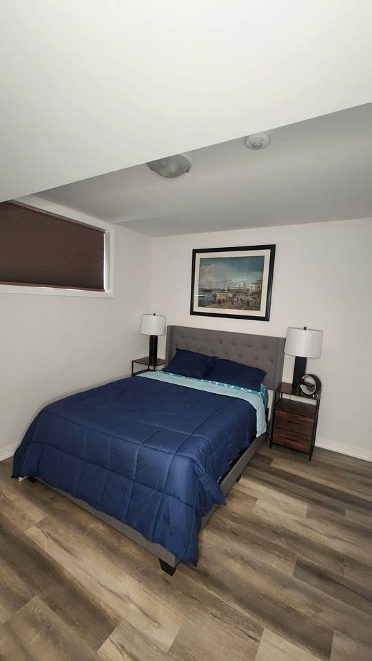2 Beds 1.5 Baths Townhouse- NIAGARA FALLS - photo 2