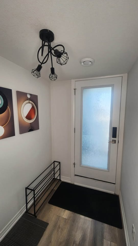 2 Beds 1.5 Baths Townhouse- NIAGARA FALLS - photo 3