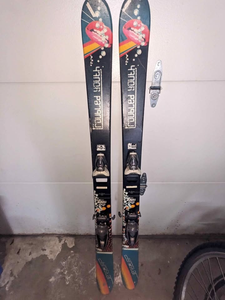 NEED GONE ASAP - Dynastar skis - 138cm