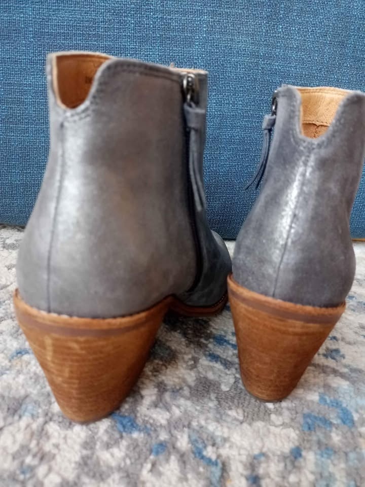 Gray Suede Sofft Booties - Size 8 - photo 5