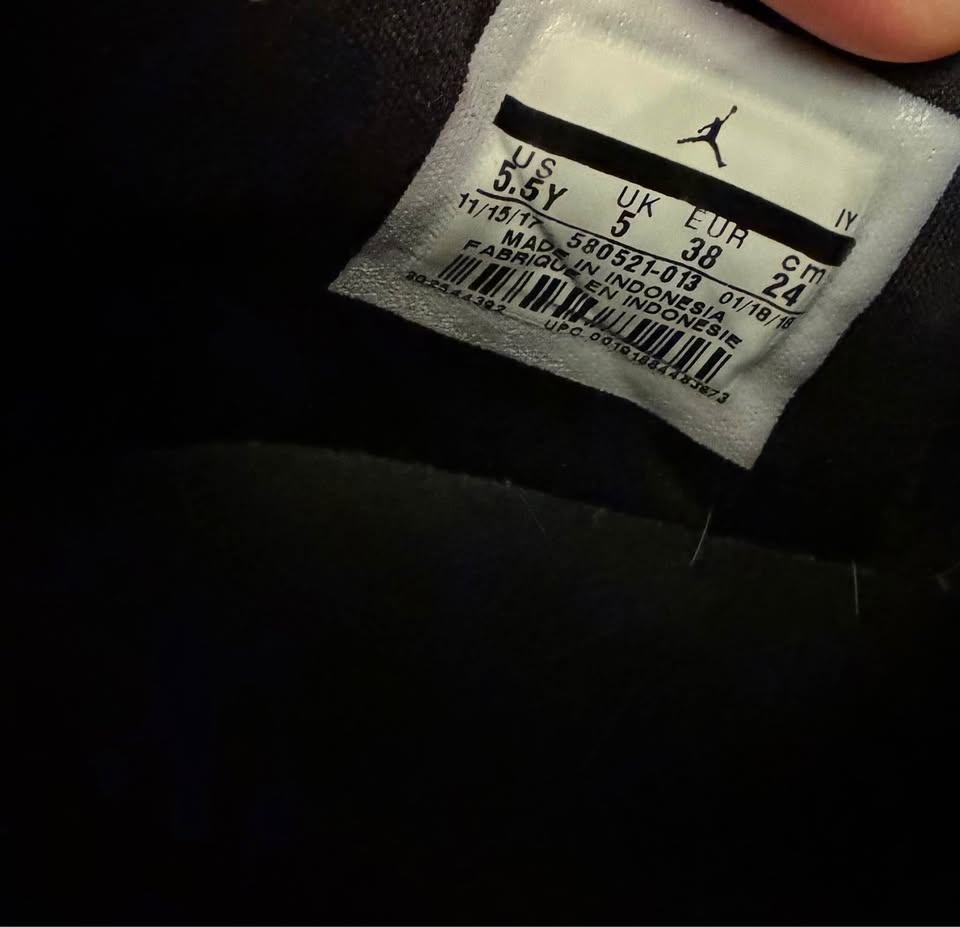 Jordan 11 Low - photo 5