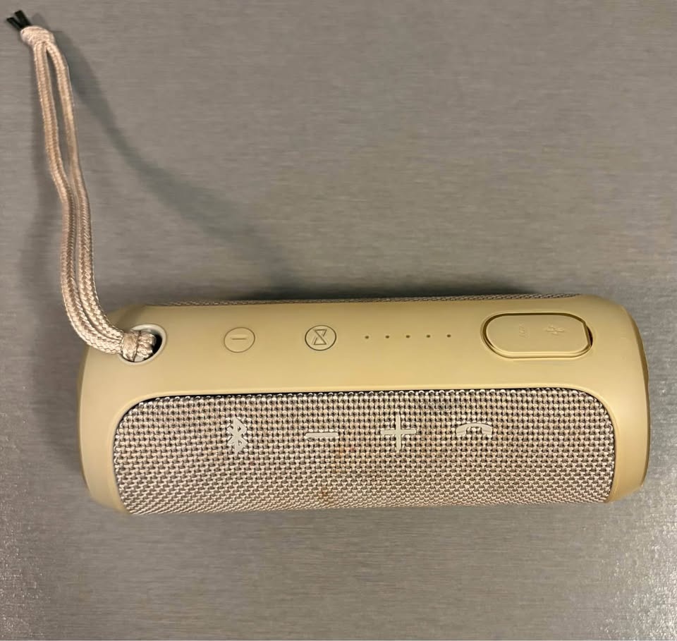 JBL Flip 3 Portable Bluetooth Speaker - photo 2