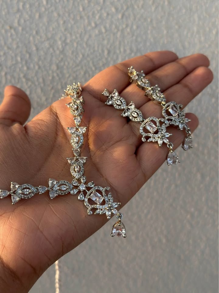 4 pc Necklace, Earring and Teeka Set - photo 4