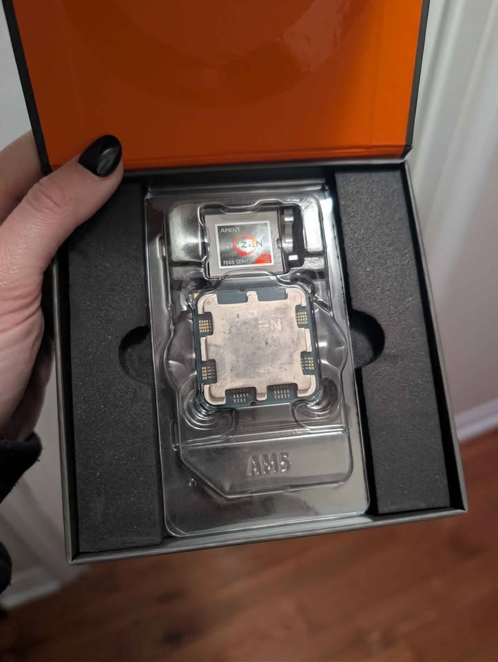 AMD Ryzen 9 7950X Processor - photo 3