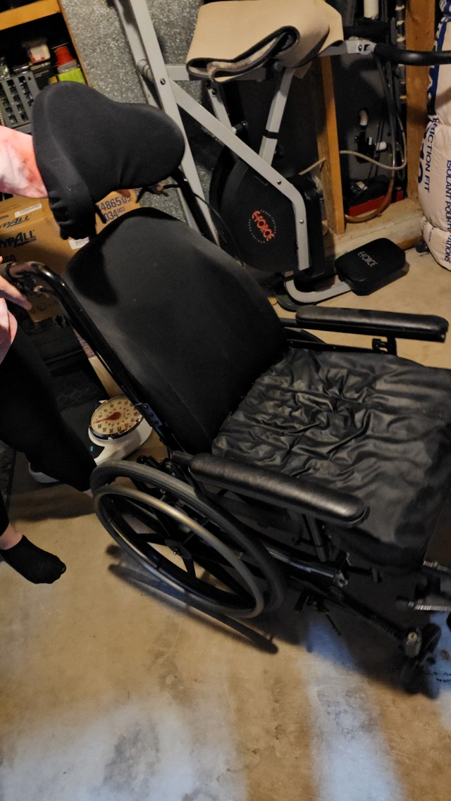 Motion Healthcare Tilting Wheelchair - photo 3