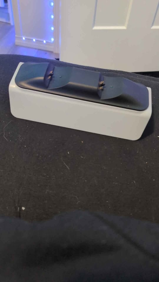 PS5 Controller Charging Dock (Cable Not Included) - photo 2