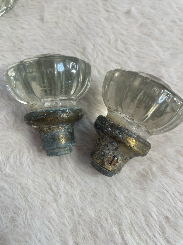 Antique Victorian Glass Doorknob Fluted Around Edge - photo 2